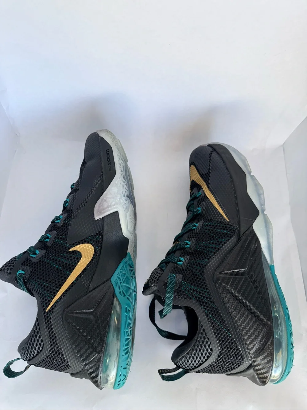 CIB Nike Men's Low-Top Basketball Shoes - Black/Gold/Green